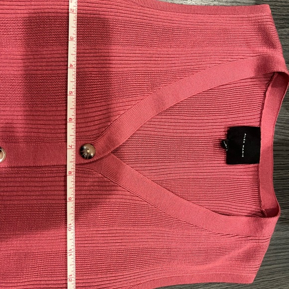 Pink Button-Up Sleeveless Top - Picture 2 of 3